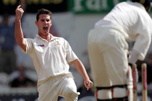 It was a sight to behold when a trademark Shaun Tait in-swinging delivery sent Geraint Jones's off-stump cartwheeling It was a sight to behold when a trademark Shaun Tait in-swinging delivery sent Geraint Jones's off-stump cartwheeling