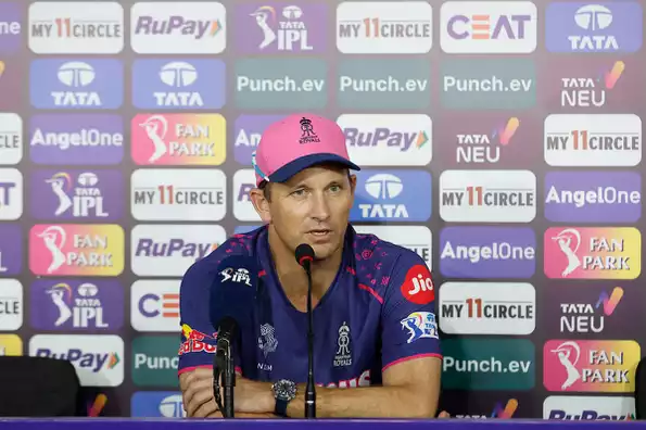Shane Bond hopes to see hard work from all the bowlers day in, day out Shane Bond hopes to see hard work from all the bowlers day in, day out
