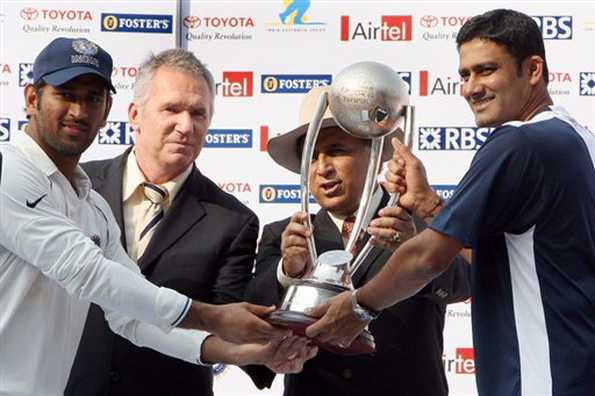 Indian captain Mahendra Dhoni (L) and the retired Anil Kumble (R) pose with the Border-Gavaskar trophy along with former captains Allan Border (2L) and Sunil Gavaskar in Nagpur, central India, on November 10. Former cricket greats and the media on Tuesday celebrated India's Test series win over Australia, saying Dhoni's team had changed the world order. Indian captain Mahendra Dhoni (L) and the retired Anil Kumble (R) pose with the Border-Gavaskar trophy along with former captains Allan Border (2L) and Sunil Gavaskar in Nagpur, central India, on November 10. Former cricket greats and the media on Tuesday celebrated India's Test series win over Australia, saying Dhoni's team had changed the world order.