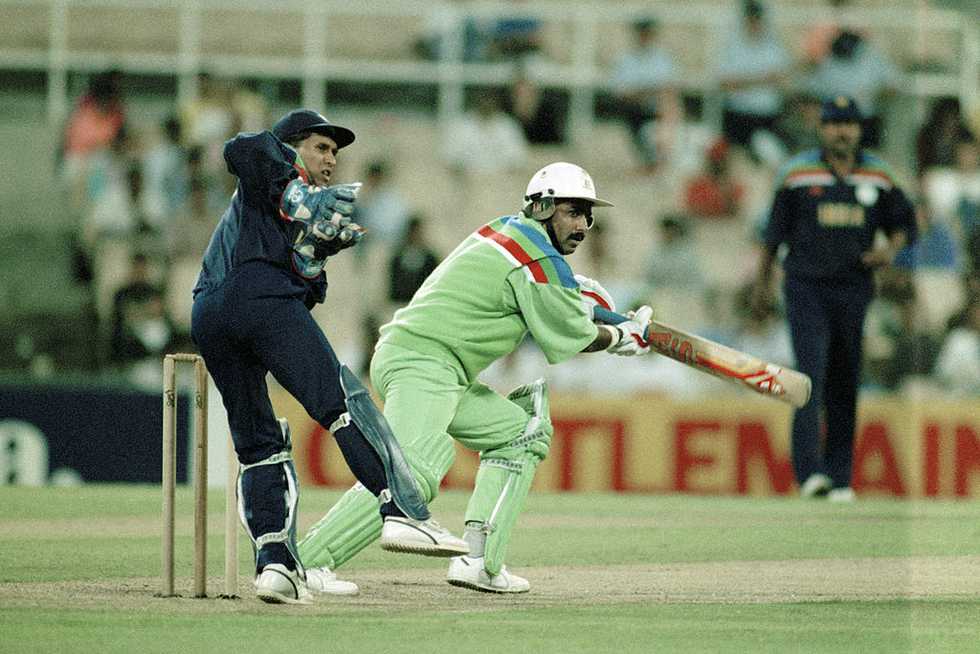 'What many don't know is Miandad and I shared very cordial relations before that 1992 World Cup incident.' 'What many don't know is Miandad and I shared very cordial relations before that 1992 World Cup incident.'