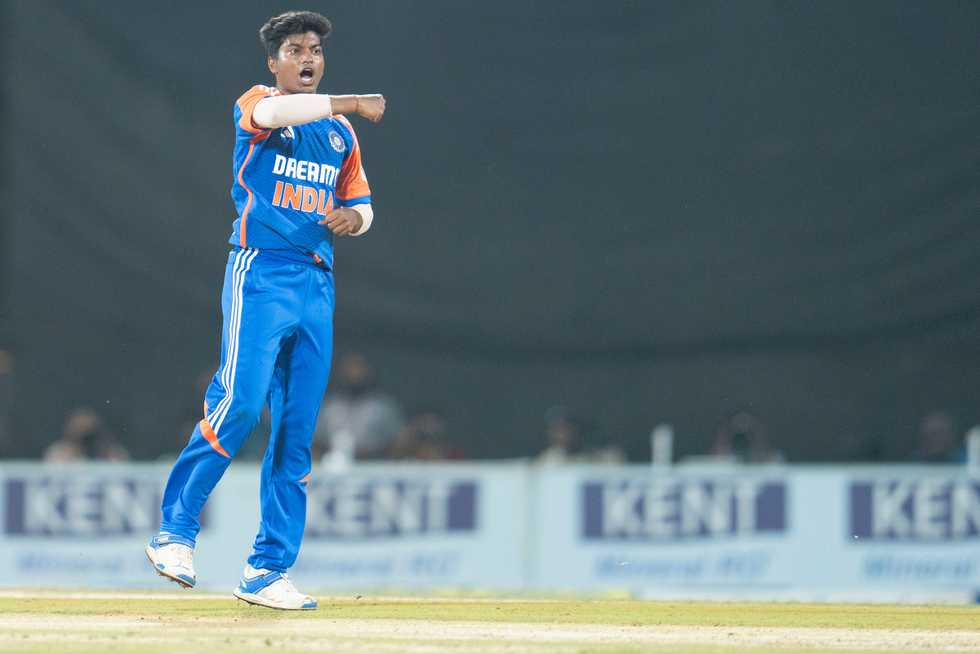 Vastrakar was named Player of the Series Vastrakar was named Player of the Series
